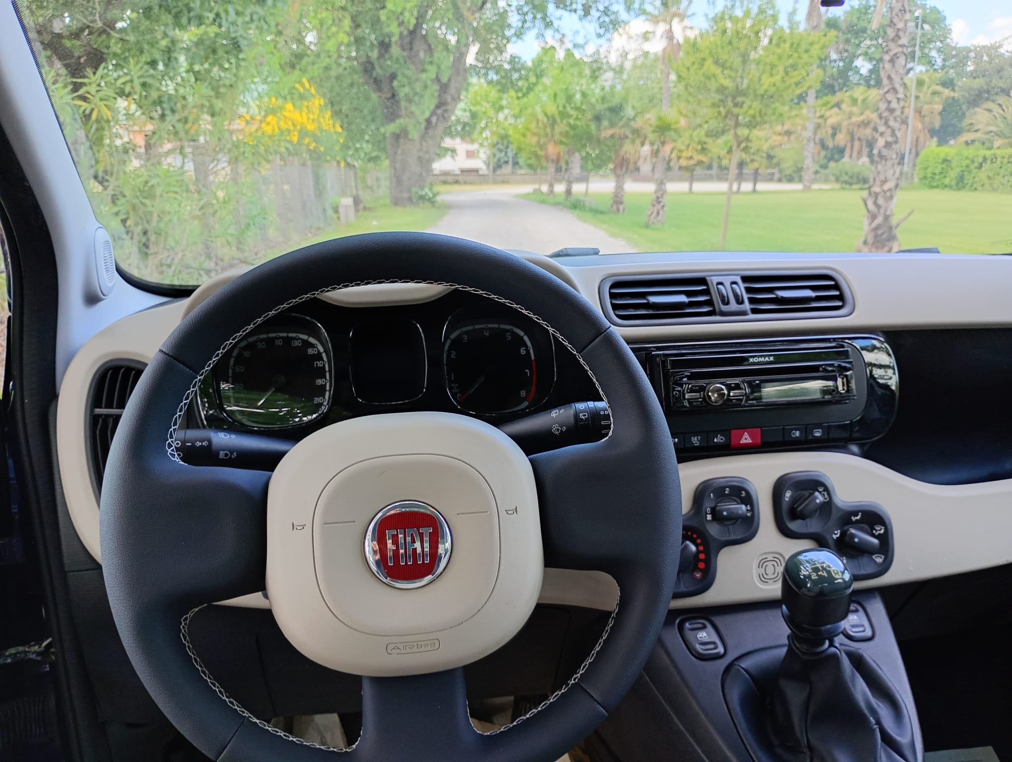 
								Fiat Panda 1.2 benzina full									