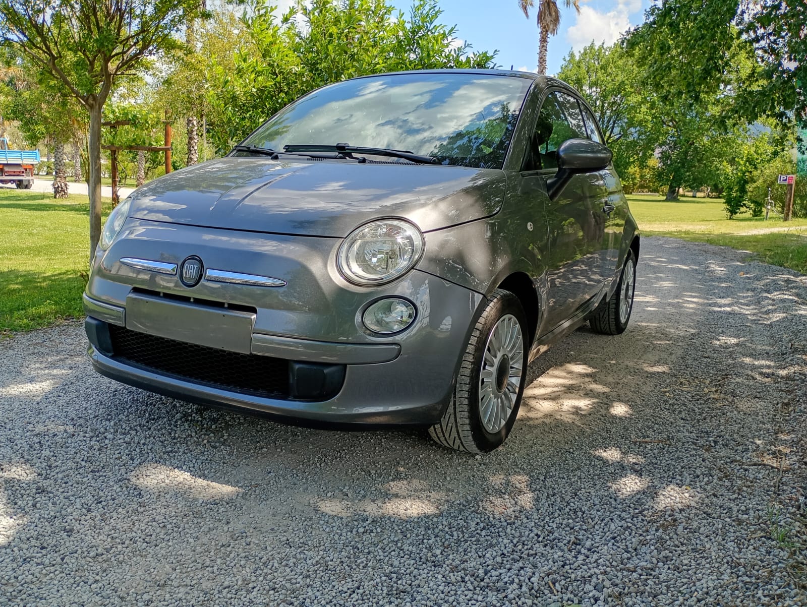 
								Fiat 500 con tetto panoramico full									