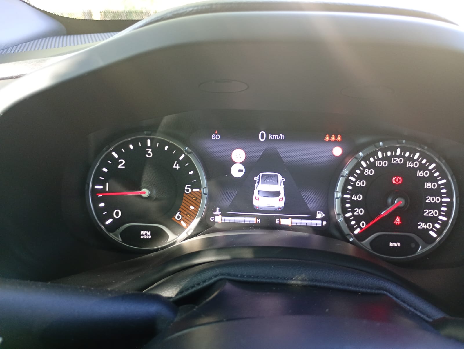 
								Jeep Renegade 1.6 diesel full									