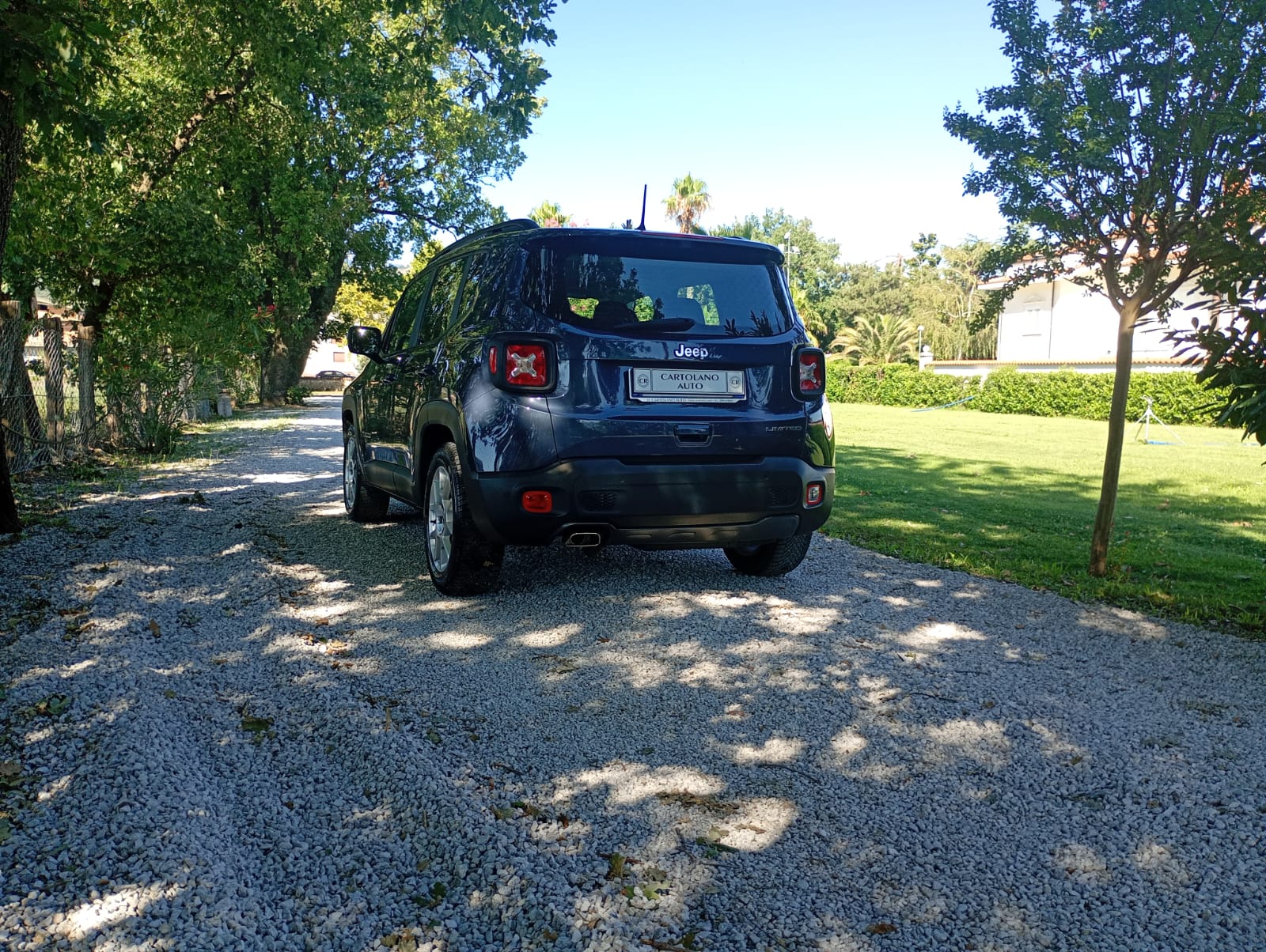
								Jeep Renegade 1.6 diesel full									